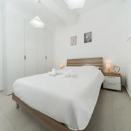 1 Bedroom Flat In Aglatzia