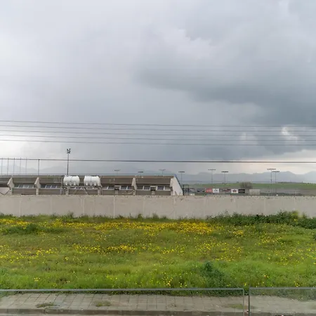 1 Bedroom Flat In Aglatzia Apartmán